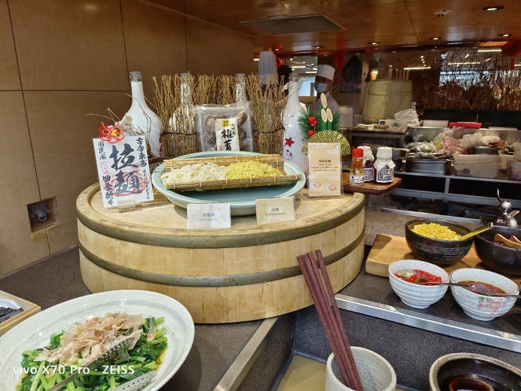 【台北吃到飽】 君悅酒店彩日本料理9訪，純日料吃到飽，國泰世界卡買一送一哦！