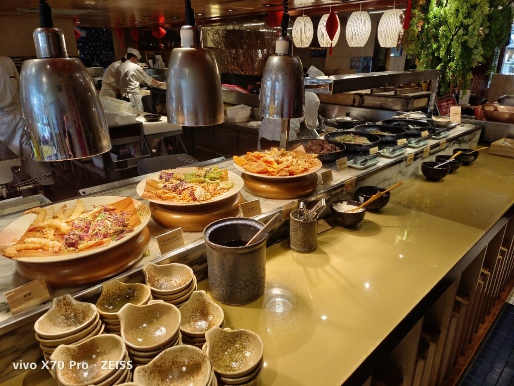 【台北吃到飽】 君悅酒店彩日本料理9訪，純日料吃到飽，國泰世界卡買一送一哦！