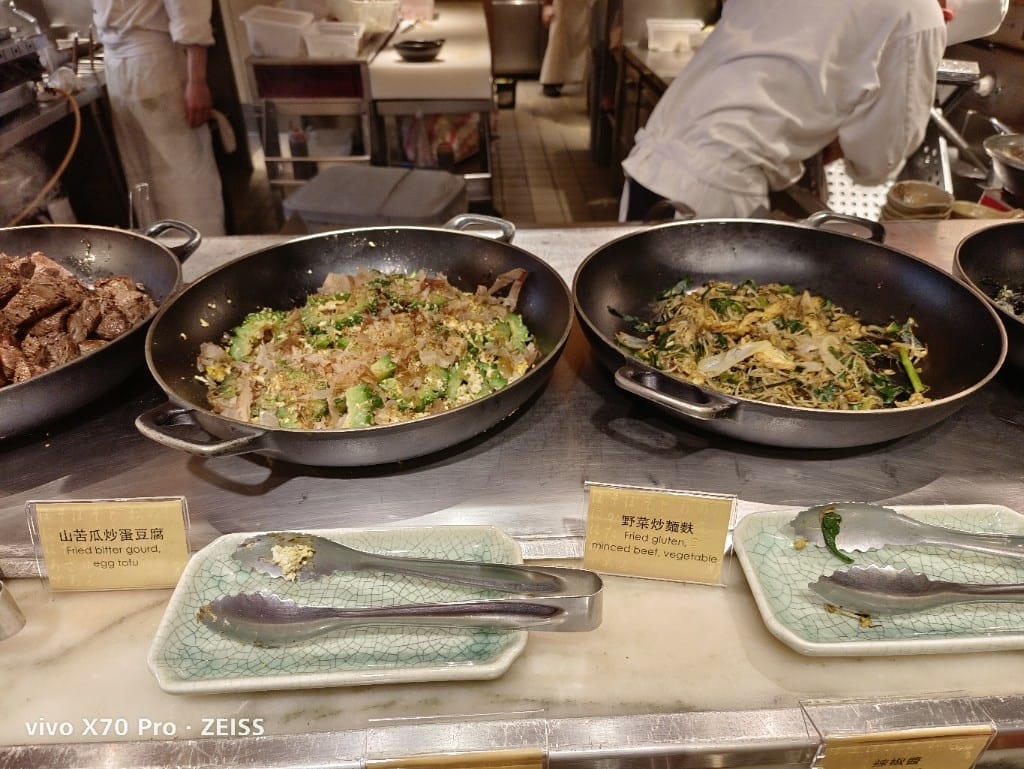 【台北吃到飽】 君悅酒店彩日本料理9訪，純日料吃到飽，國泰世界卡買一送一哦！
