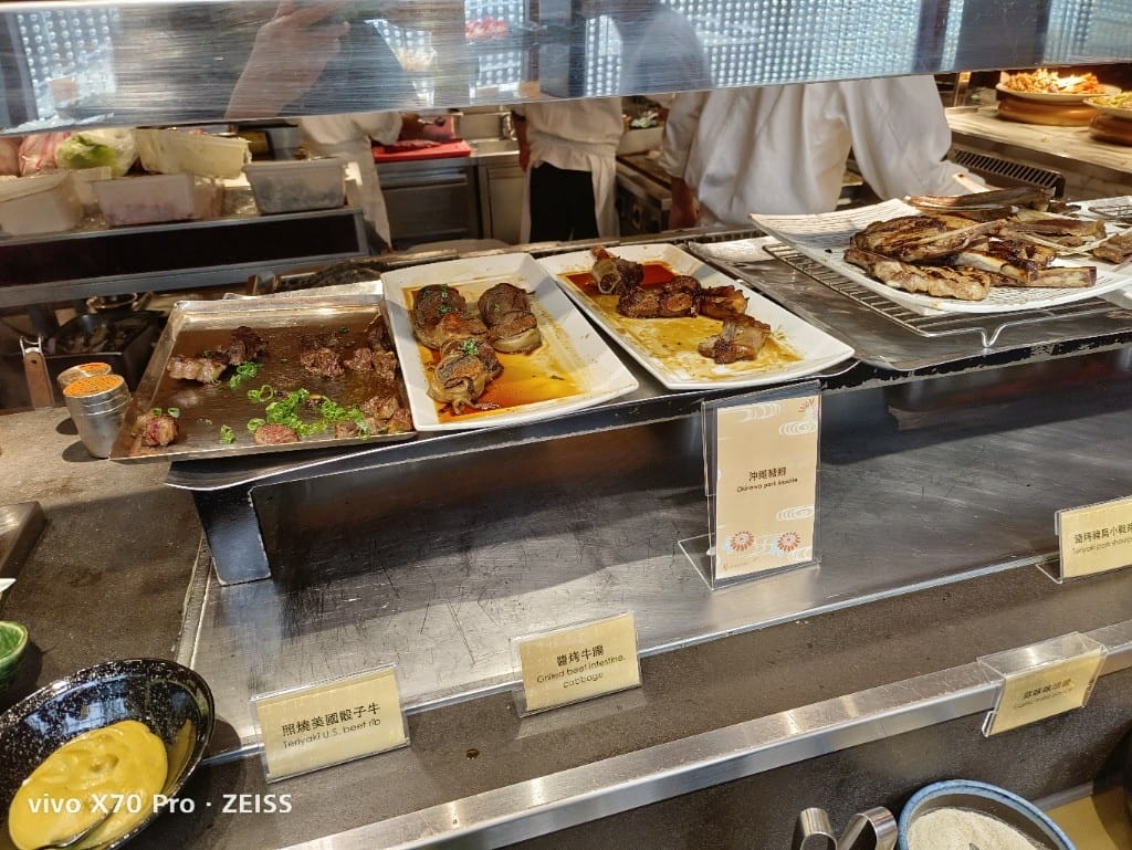 【台北吃到飽】 君悅酒店彩日本料理9訪，純日料吃到飽，國泰世界卡買一送一哦！