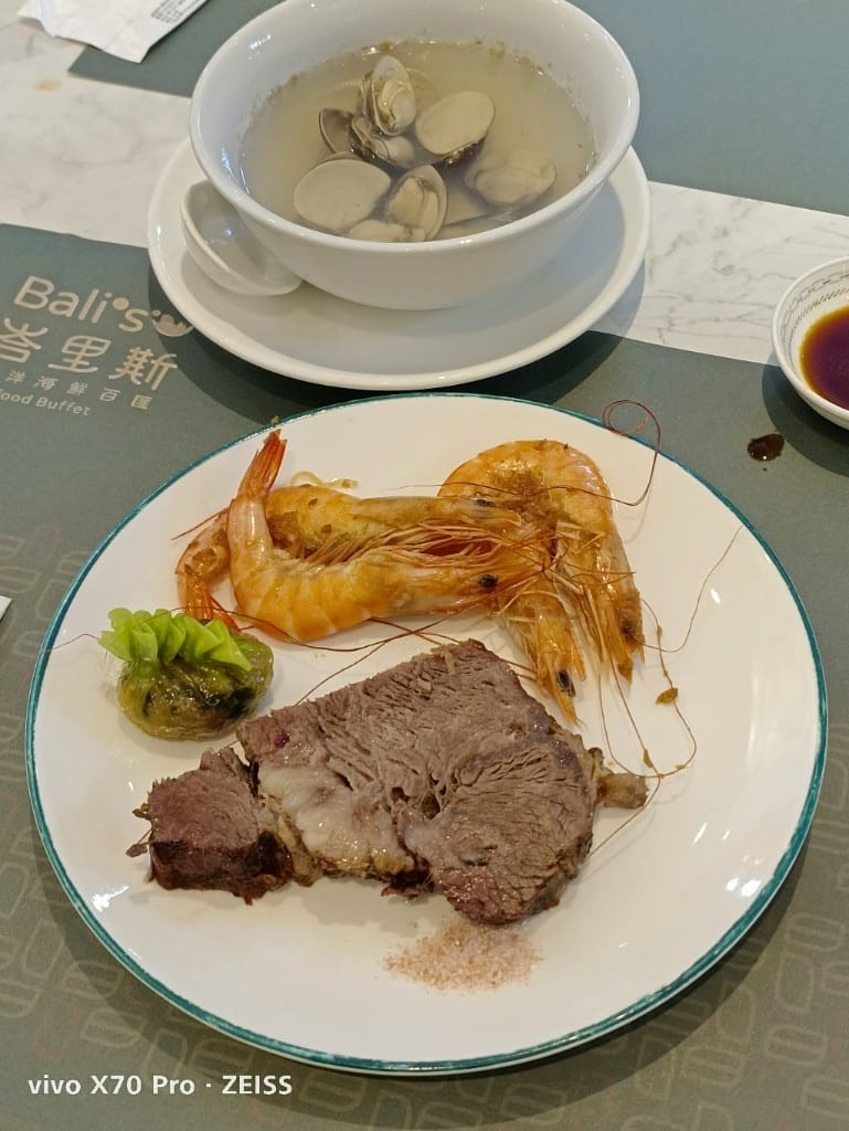 【新莊吃到飽】峇里斯南洋海鮮總匯6訪，慶週年買一送一囉