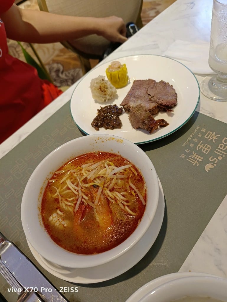 【新莊吃到飽】峇里斯南洋海鮮總匯6訪，慶週年買一送一囉