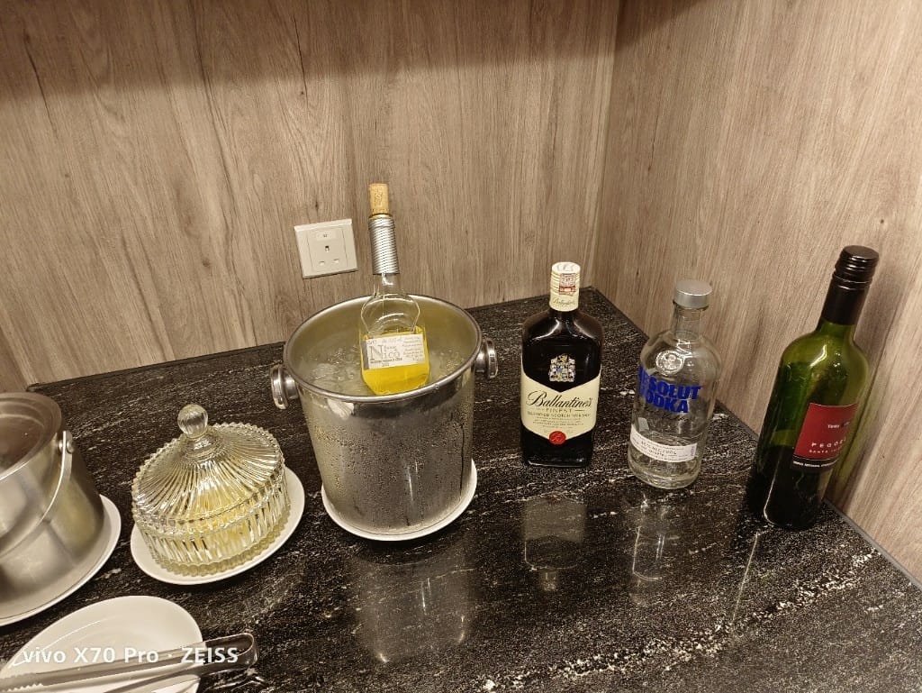 【澳門吃到飽】澳門機場貴賓室，PlazaPremiumLoungeMacau