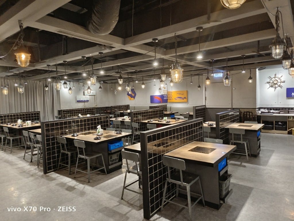 【桃園吃到飽】烏石水產麻辣鴛鴦火鍋家樂福經國店，小蒙牛集團旗下新型火鍋吃到飽！
