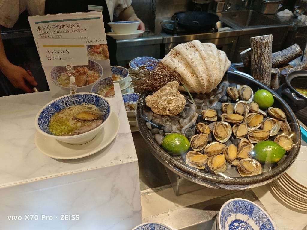【台北吃到飽】探索廚房平日晚餐19訪，松葉蟹腳吃到飽❤️