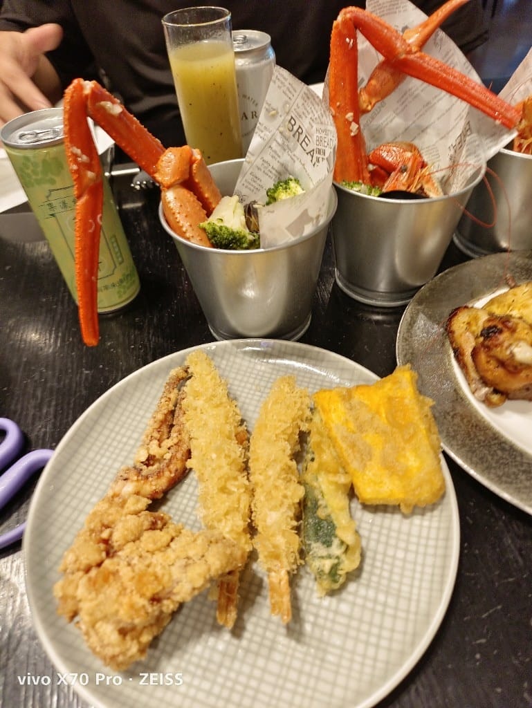 【台北吃到飽】探索廚房平日晚餐19訪，松葉蟹腳吃到飽❤️