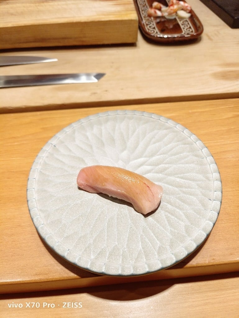 【新莊美食】初魚｜鮨 -宏匯廣場店，無菜單的江戶前壽司
