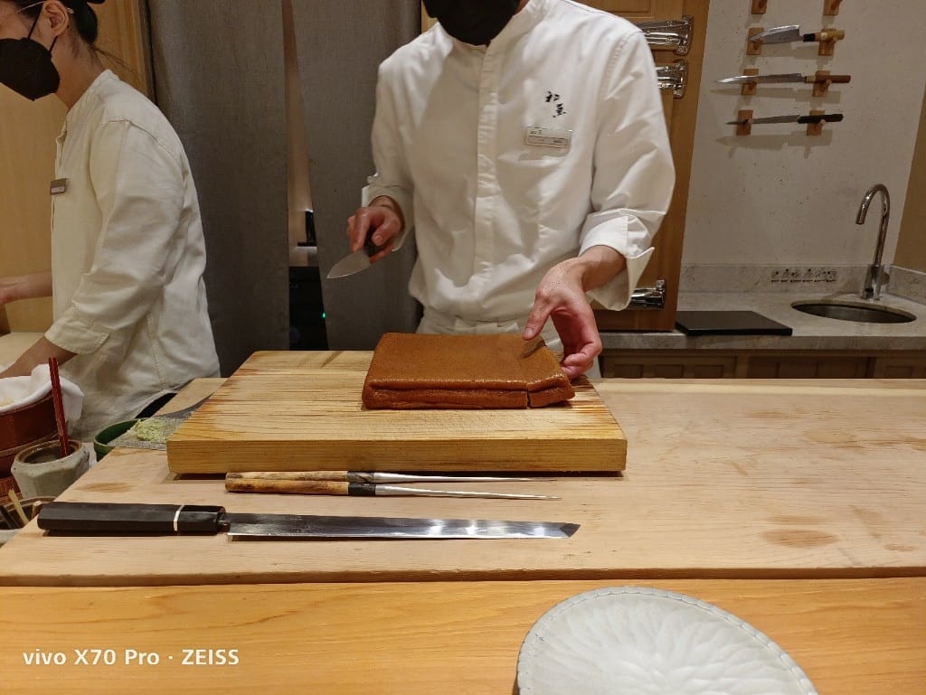 【新莊美食】初魚｜鮨 -宏匯廣場店，無菜單的江戶前壽司