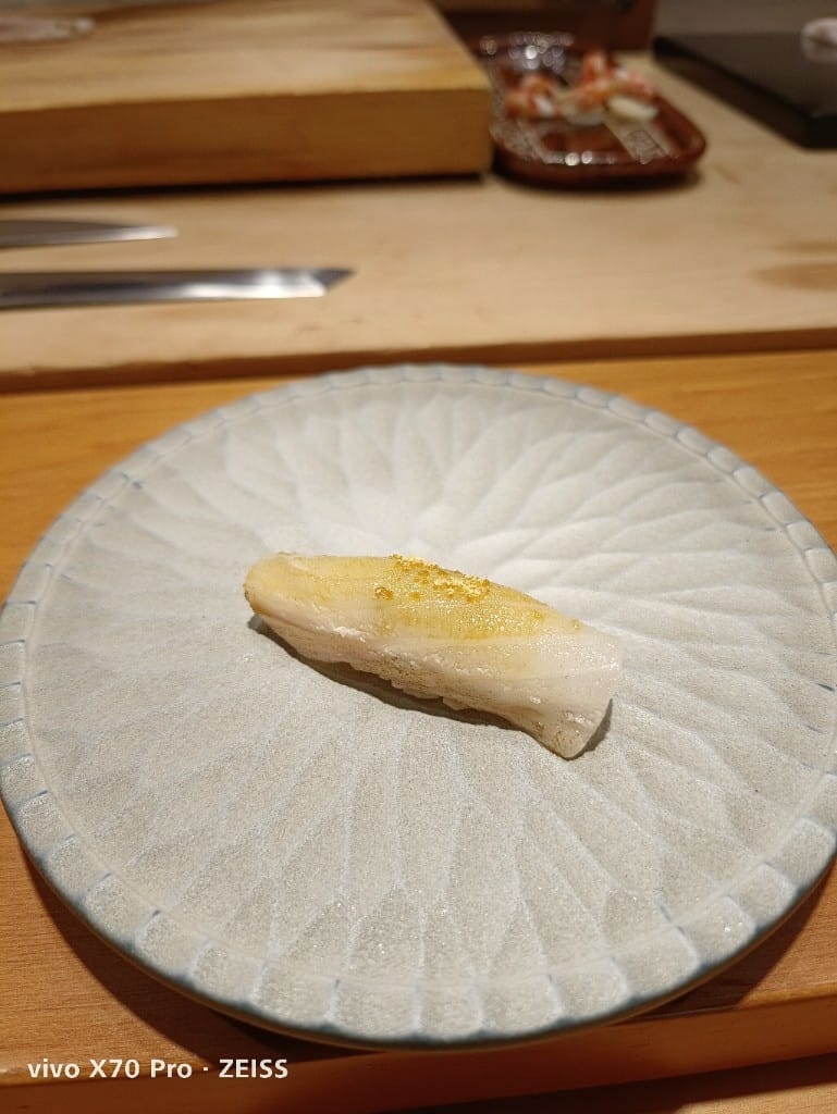 【新莊美食】初魚｜鮨 -宏匯廣場店，無菜單的江戶前壽司