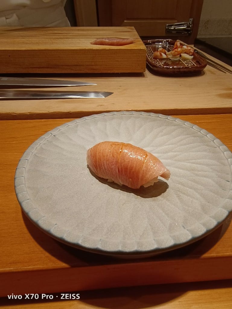 【新莊美食】初魚｜鮨 -宏匯廣場店，無菜單的江戶前壽司