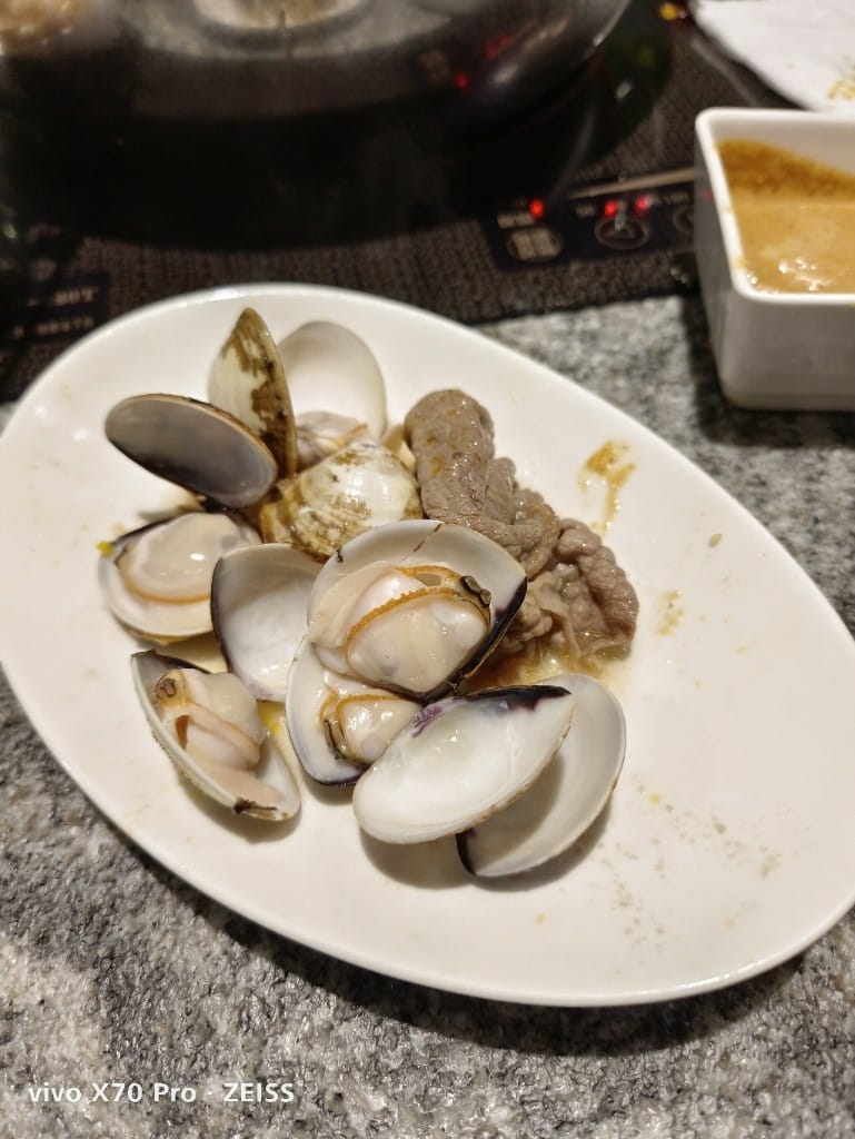 【中和吃到飽】22：02火鍋環球中和店，平日火鍋吃到飽只要$538！