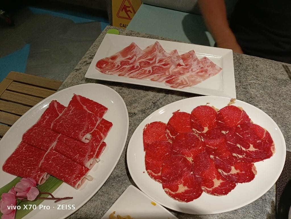 【中和吃到飽】22：02火鍋環球中和店，平日火鍋吃到飽只要$538！