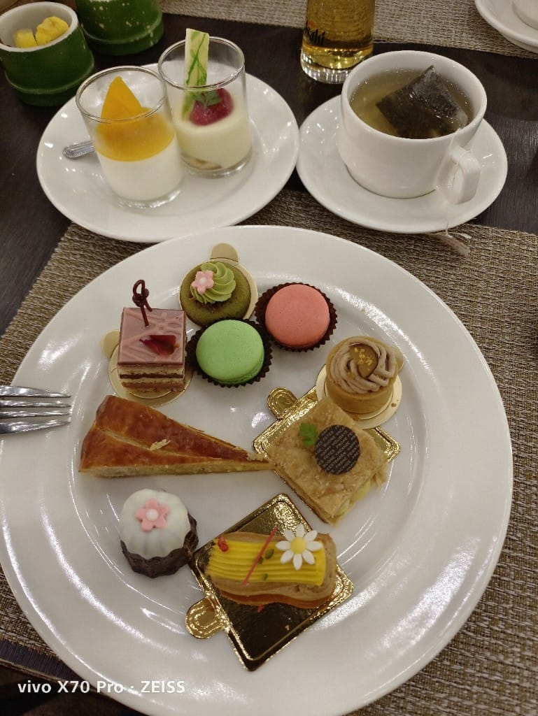 【台北吃到飽】台北福華大飯店彩虹座RainbowTerrace，全台首見的法菜吃到飽🤩