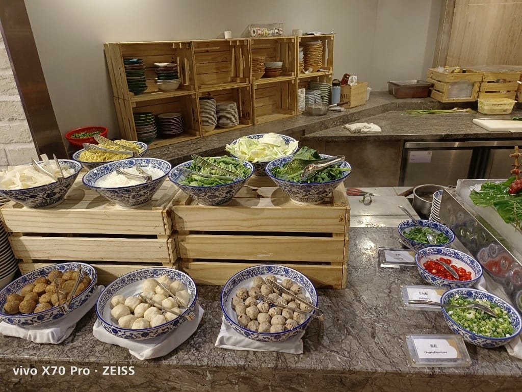 【台北吃到飽】台北福華大飯店彩虹座RainbowTerrace，全台首見的法菜吃到飽🤩