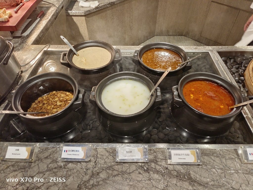 【台北吃到飽】台北福華大飯店彩虹座RainbowTerrace，全台首見的法菜吃到飽🤩