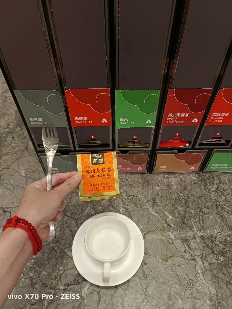 【台北吃到飽】台北福華大飯店彩虹座RainbowTerrace，全台首見的法菜吃到飽🤩