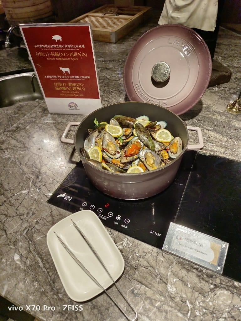 【台北吃到飽】台北福華大飯店彩虹座RainbowTerrace，全台首見的法菜吃到飽🤩
