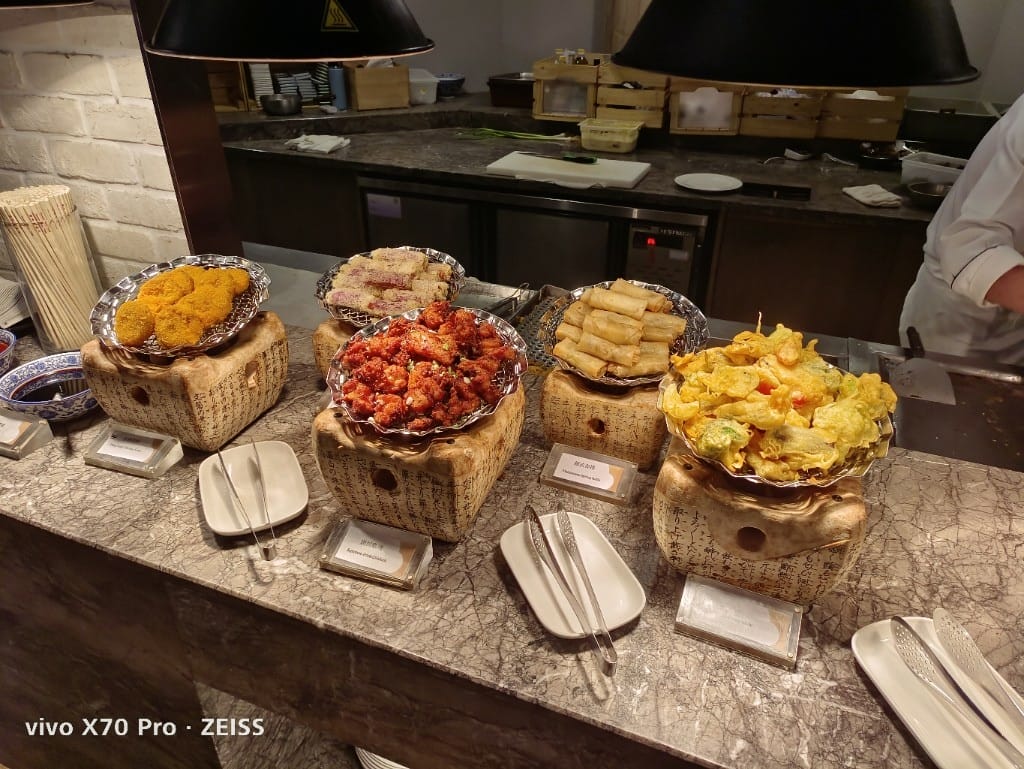 【台北吃到飽】台北福華大飯店彩虹座RainbowTerrace，全台首見的法菜吃到飽🤩