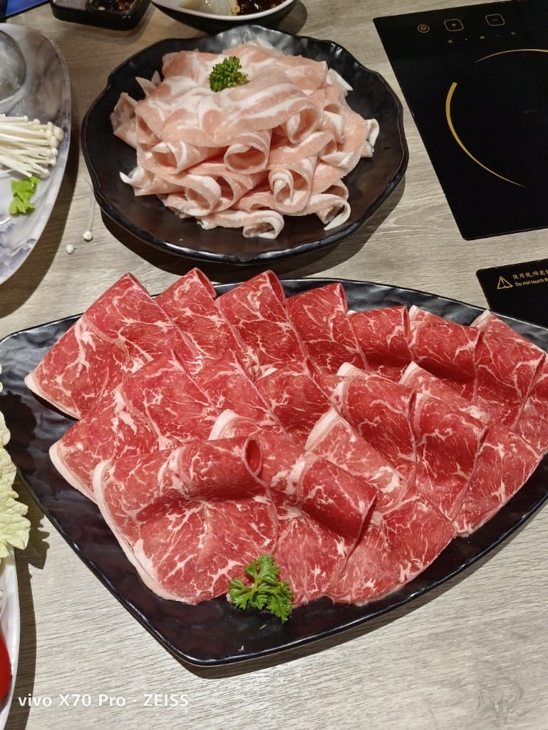 【新莊吃到飽】築間幸福鍋物新莊中悅廣場店，平價好吃的鍋物吃到飽！