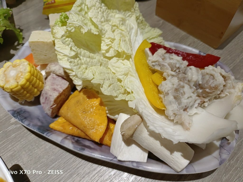 【新莊吃到飽】築間幸福鍋物新莊中悅廣場店，平價好吃的鍋物吃到飽！
