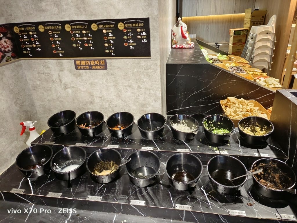 【新莊吃到飽】築間幸福鍋物新莊中悅廣場店，平價好吃的鍋物吃到飽！