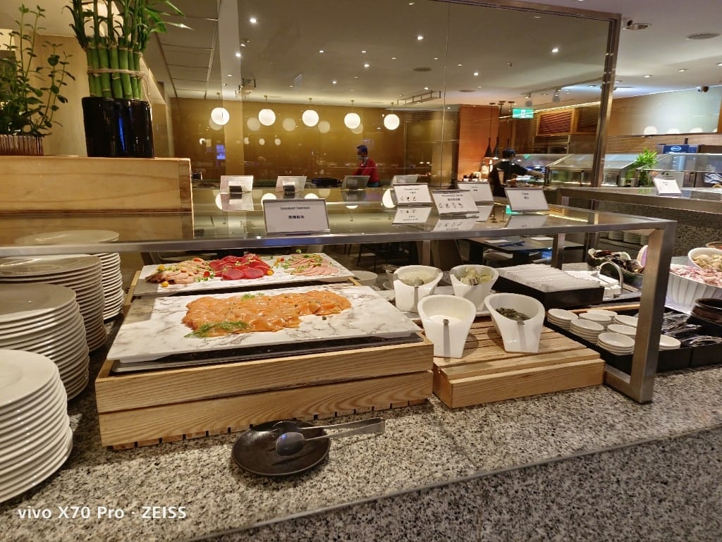 【新竹吃到飽】盛宴自助餐廳，海鮮天堂龍蝦&干貝大自由❤️