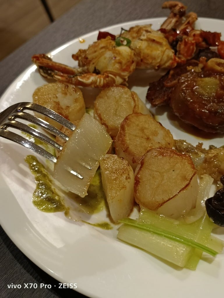 【新竹吃到飽】盛宴自助餐廳，海鮮天堂龍蝦&干貝大自由❤️
