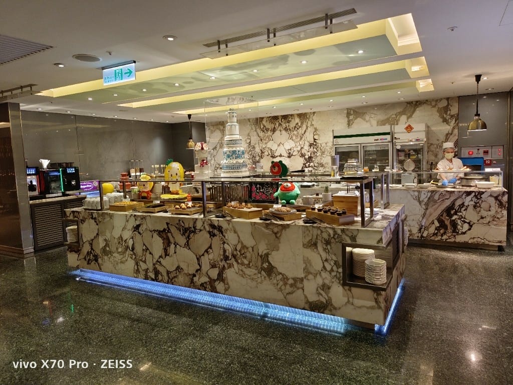 【新竹吃到飽】盛宴自助餐廳，海鮮天堂龍蝦&干貝大自由❤️