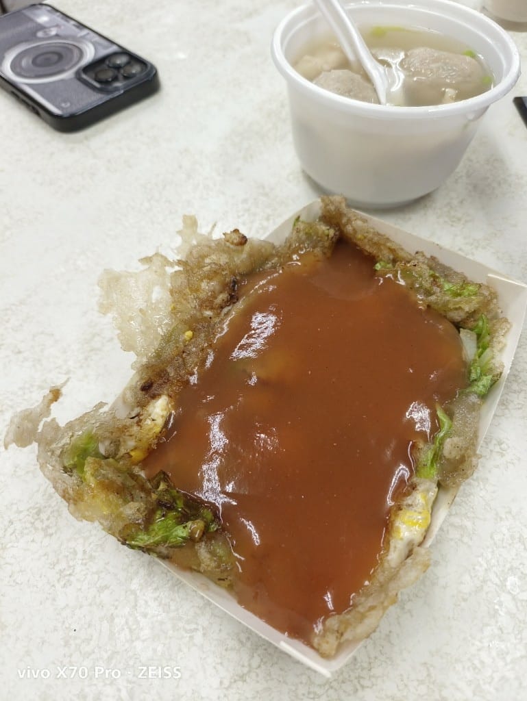 【新竹美食】新竹城隍廟口週邊美食，廟口鴨香飯、王記蚵仔煎、柳家肉燥飯、林家芋泥球、西大發城隍包