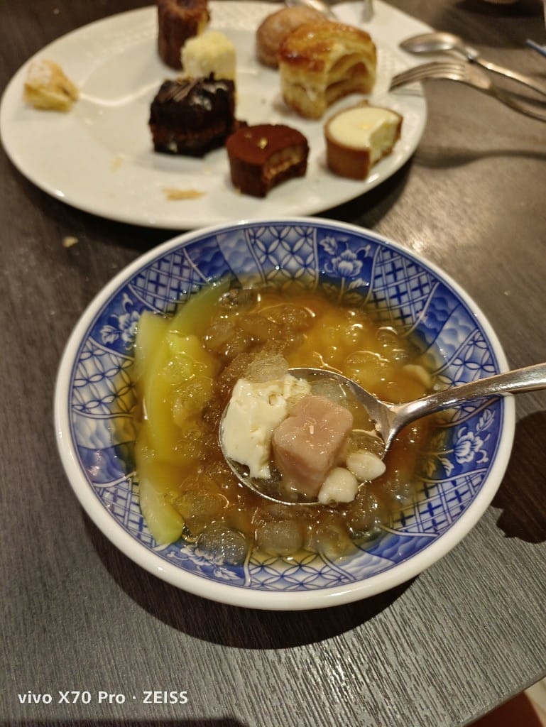 【新竹吃到飽】盛宴自助餐廳，海鮮天堂龍蝦&干貝大自由❤️