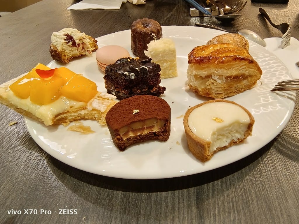 【新竹吃到飽】盛宴自助餐廳，海鮮天堂龍蝦&干貝大自由❤️