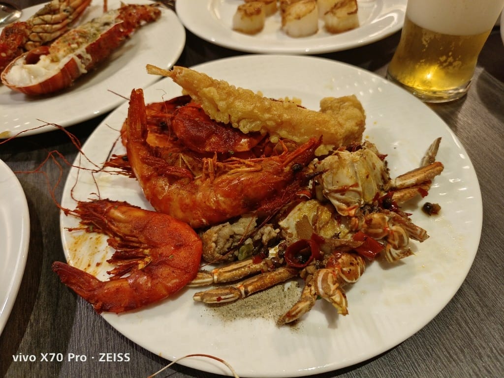 【新竹吃到飽】盛宴自助餐廳，海鮮天堂龍蝦&干貝大自由❤️