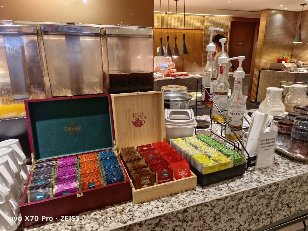 【新竹吃到飽】盛宴自助餐廳，海鮮天堂龍蝦&干貝大自由❤️