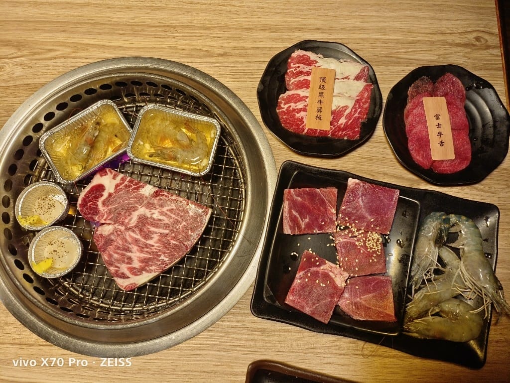 【桃園吃到飽】赤富士日式燒肉鍋物桃園店，干貝大自由了❤️