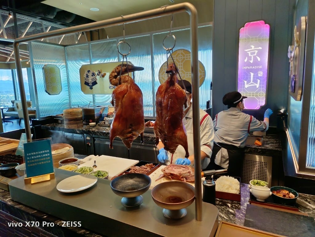 【新莊吃到飽】饗饗INPARADISE宏匯新莊店11訪，把握松葉蟹腳自由❤️