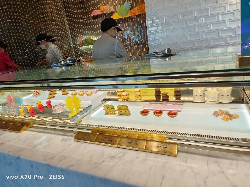 【新莊吃到飽】饗饗INPARADISE宏匯新莊店11訪，把握松葉蟹腳自由❤️