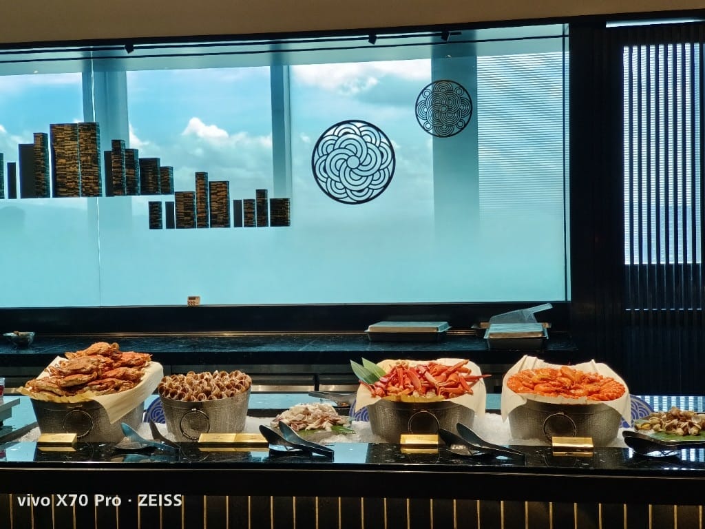 【新莊吃到飽】饗饗INPARADISE宏匯新莊店11訪，把握松葉蟹腳自由❤️