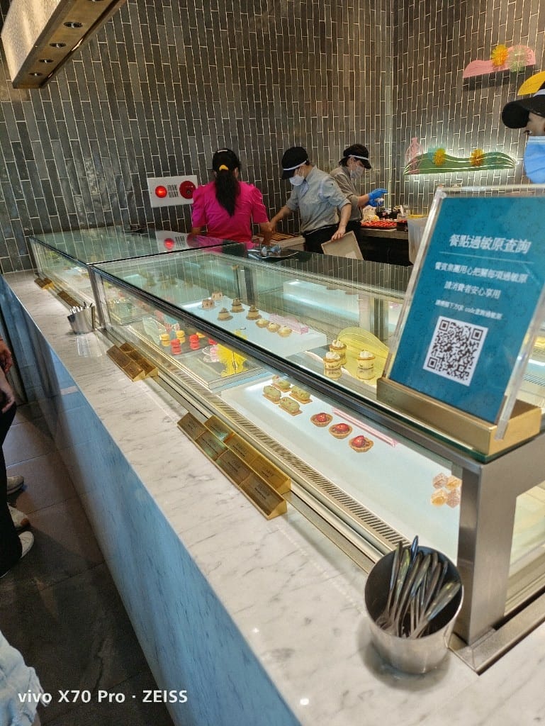 【新莊吃到飽】饗饗INPARADISE宏匯新莊店11訪，把握松葉蟹腳自由❤️