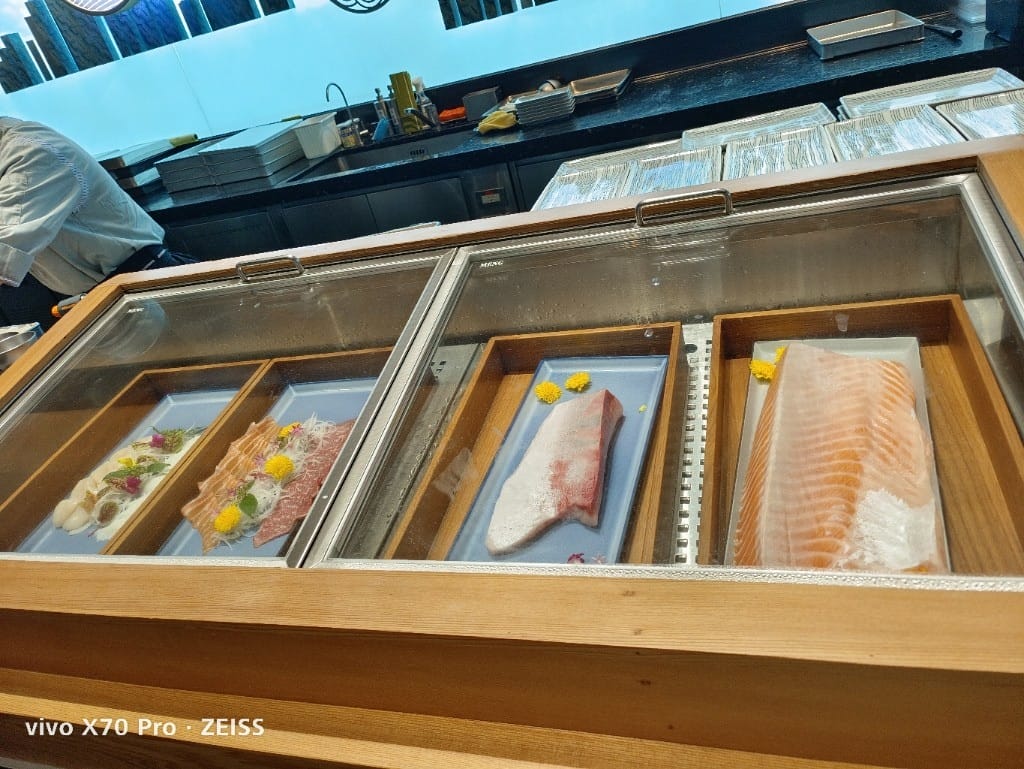 【新莊吃到飽】饗饗INPARADISE宏匯新莊店11訪，把握松葉蟹腳自由❤️