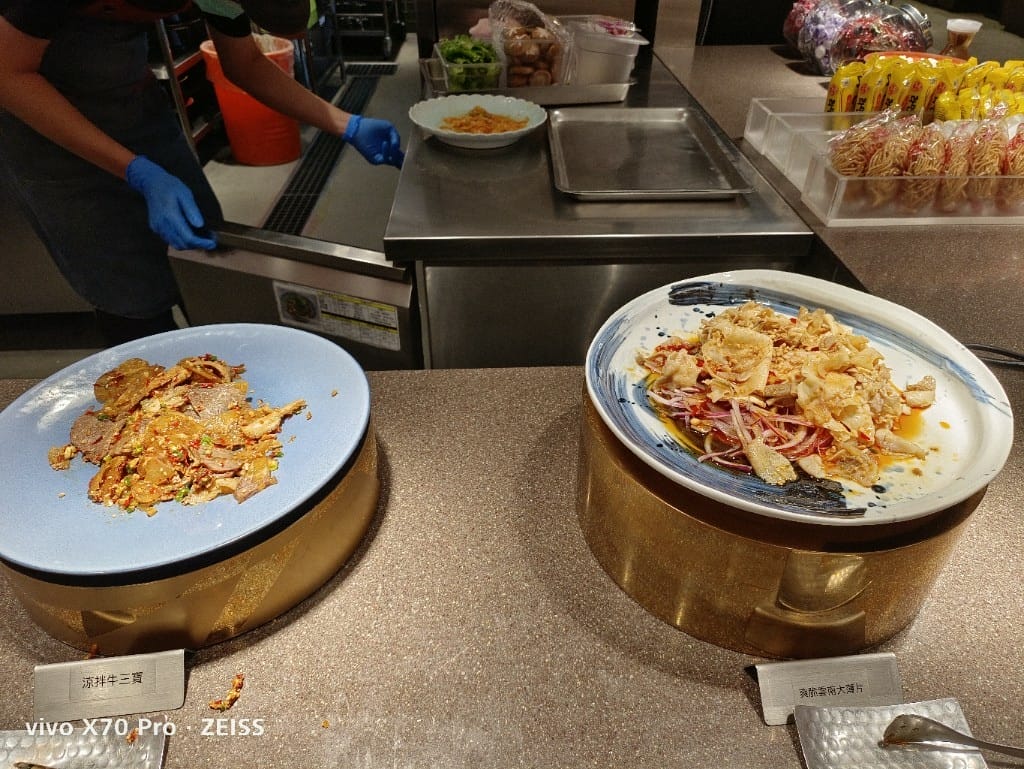 【中和吃到飽】小福利火鍋會所，食材棒棒環境也好的麻辣鍋吃到飽❤️