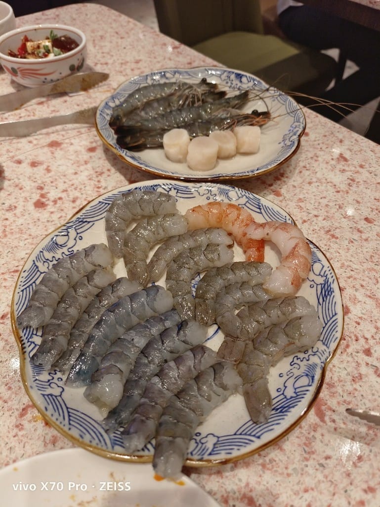 【中和吃到飽】小福利火鍋會所，食材棒棒環境也好的麻辣鍋吃到飽❤️