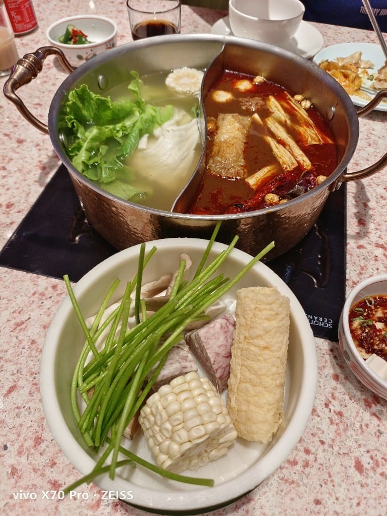 【中和吃到飽】小福利火鍋會所，食材棒棒環境也好的麻辣鍋吃到飽❤️