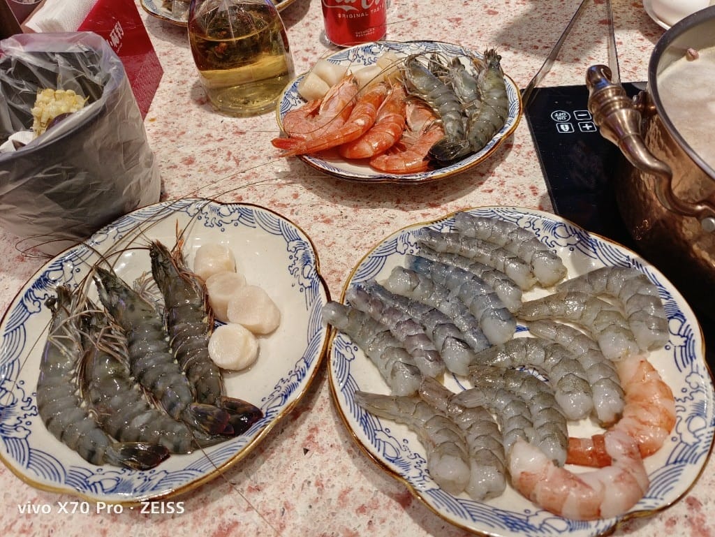 【中和吃到飽】小福利火鍋會所，食材棒棒環境也好的麻辣鍋吃到飽❤️