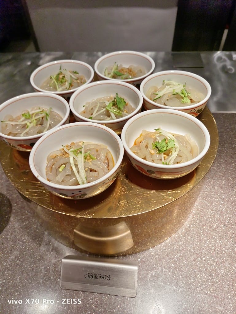 【中和吃到飽】小福利火鍋會所，食材棒棒環境也好的麻辣鍋吃到飽❤️