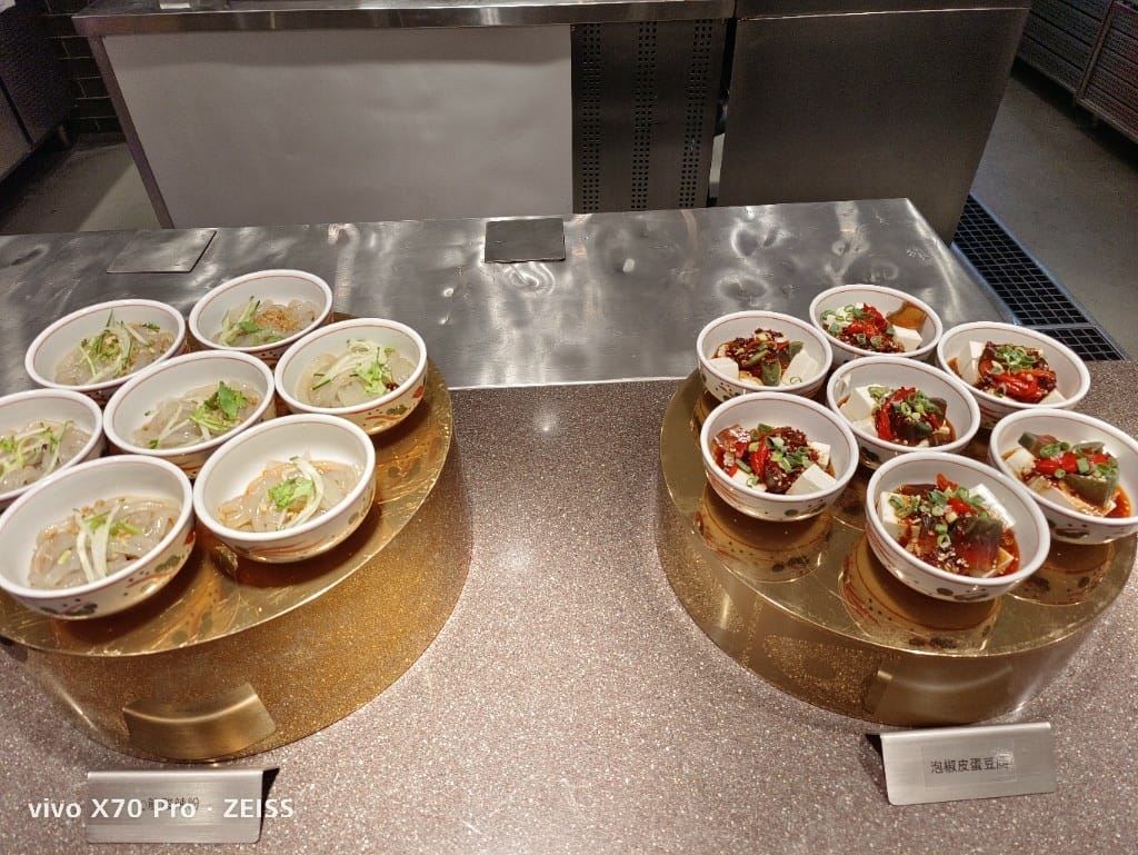 【中和吃到飽】小福利火鍋會所，食材棒棒環境也好的麻辣鍋吃到飽❤️
