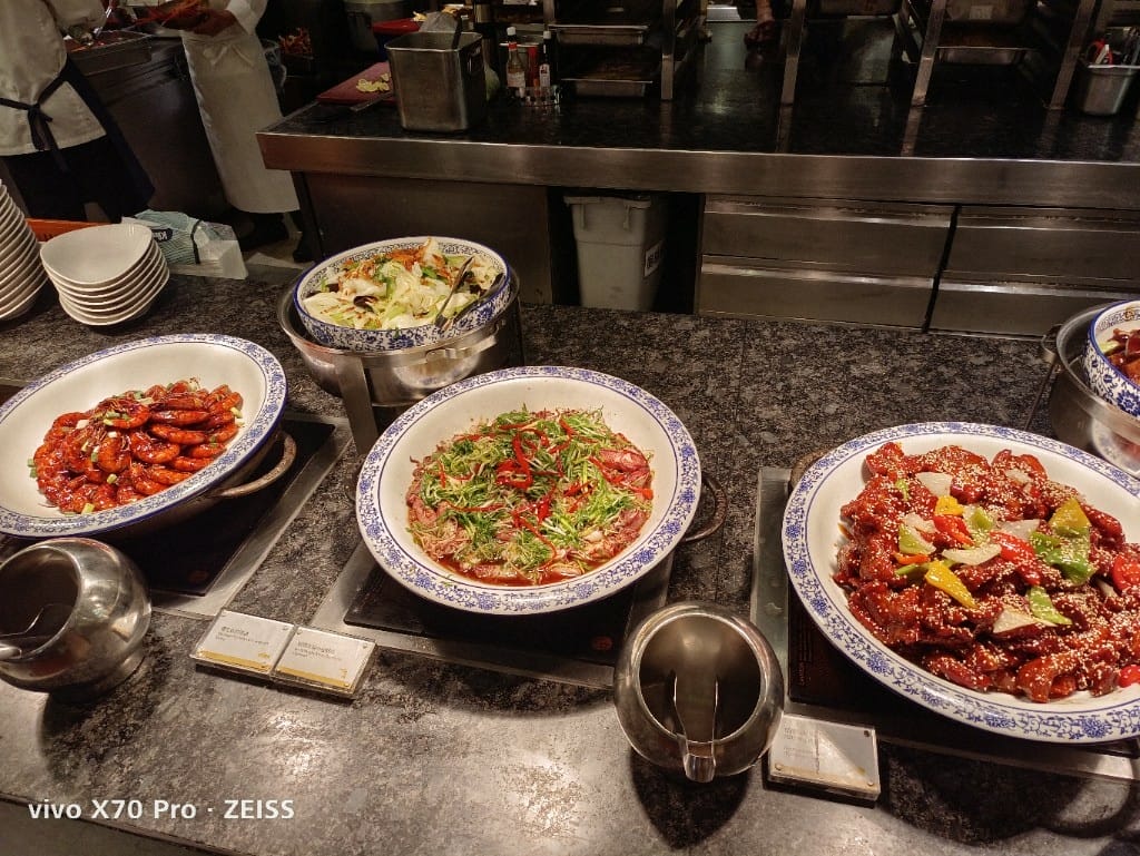 【台北吃到飽】喜來登12廚週五晚餐18訪，松葉蟹吃到飽延長囉 ！！！
