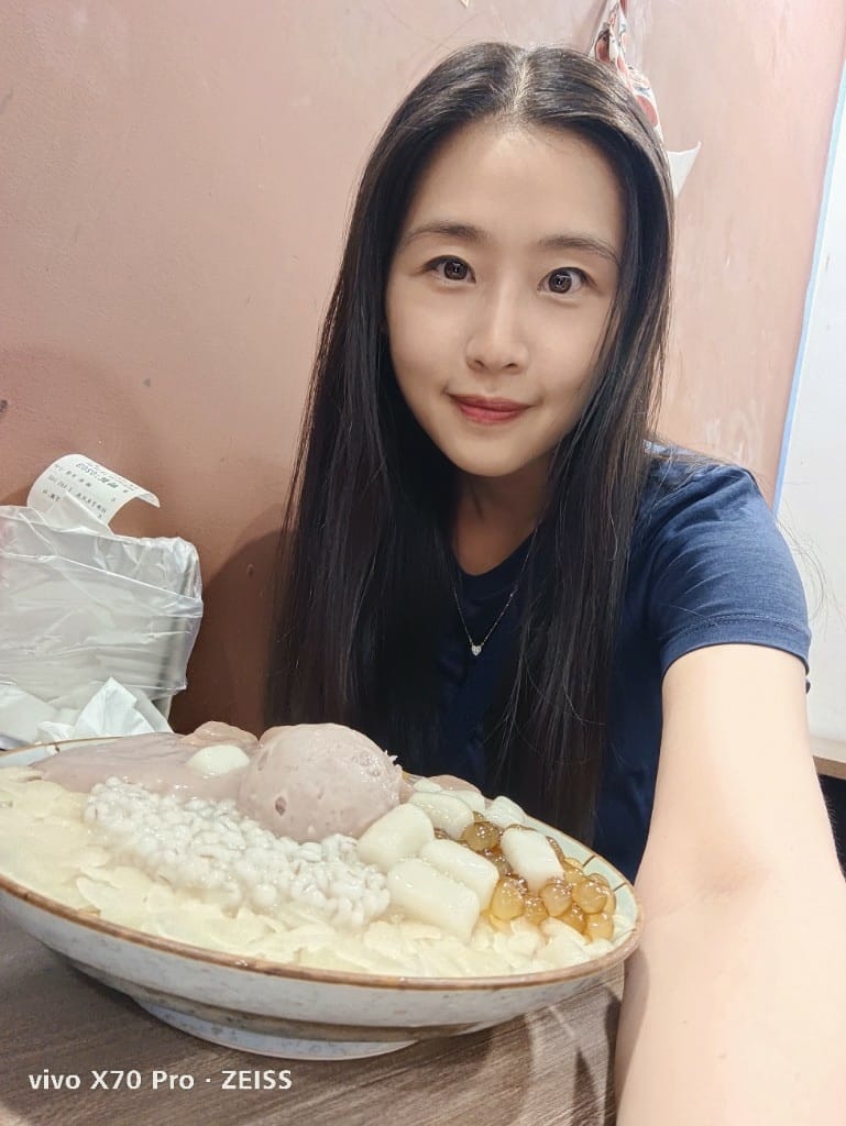 【台北美食】樂華夜市美食，郭家臭豆腐、快樂QQ球、阿爸的芋圓、樂華三鮮羹