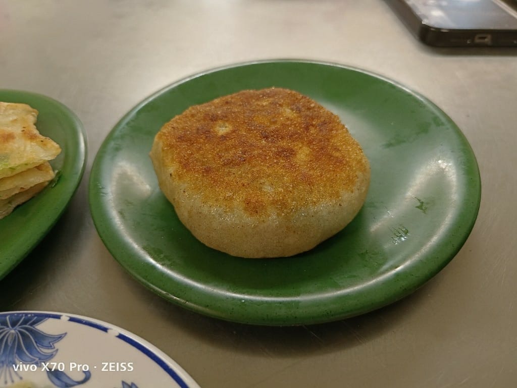 【新莊美食】福壽街美食，全也刀削麵原手工刀削麵、方仔烤肉、厚野雞排和布丁主義