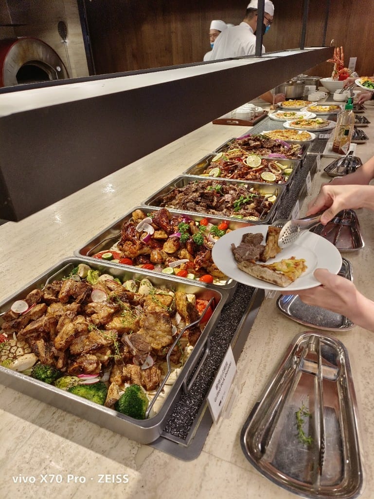 【桃園吃到飽】桃園喜來登優廚西餐廳，松葉蟹腳及生食級干貝吃到飽，2人5折❤️