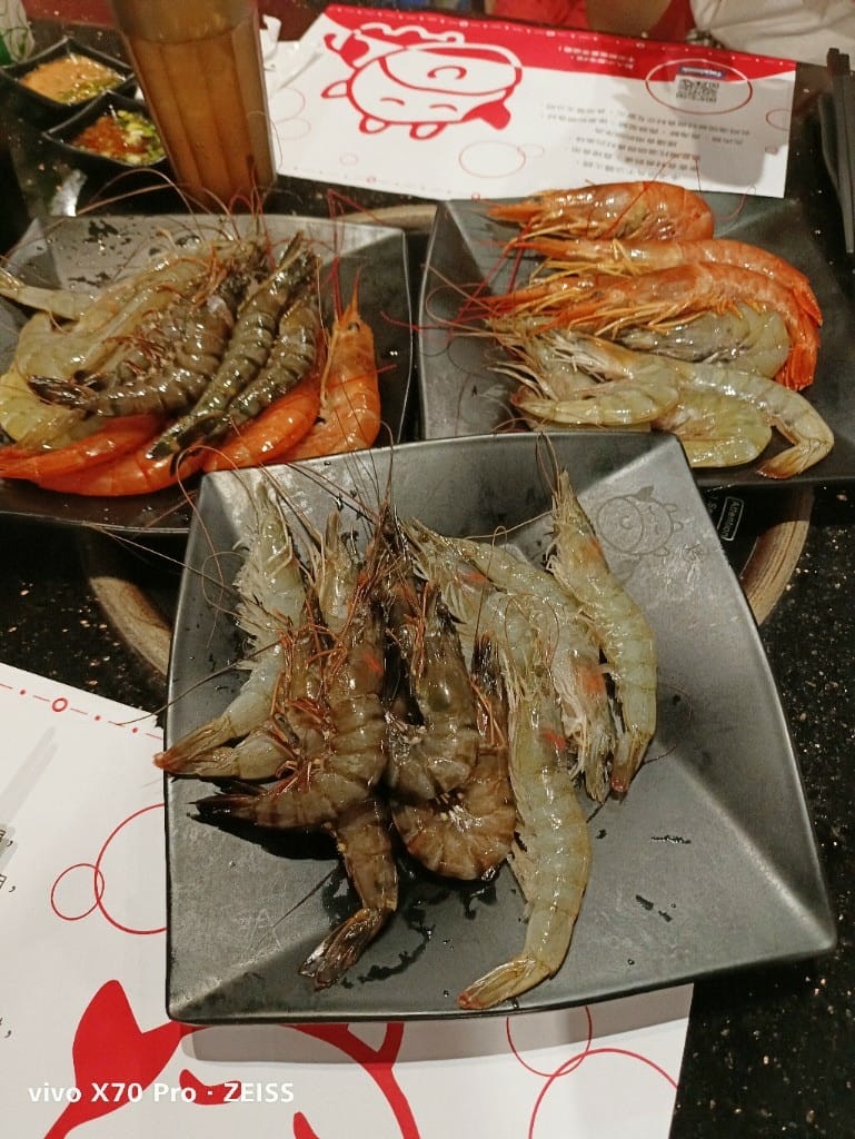 【台北吃到飽】小蒙牛頂級麻辣養生鍋西門店$333吃到飽❤️